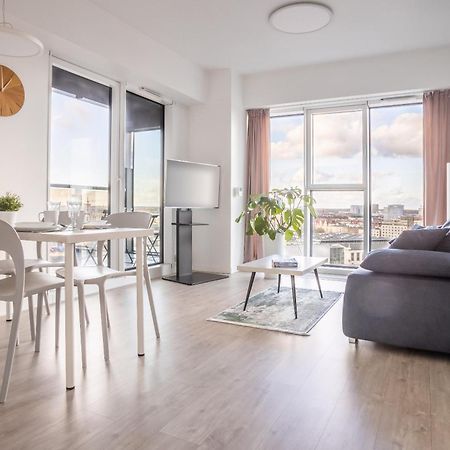 Apartamenty Towarowa Poznan Ngoại thất bức ảnh