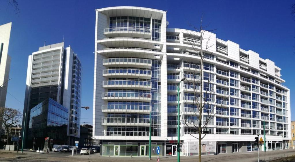 Apartamenty Towarowa Poznan Ngoại thất bức ảnh
