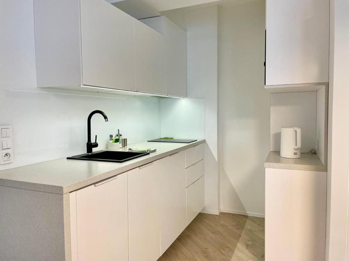 Apartamenty Towarowa Poznan Ngoại thất bức ảnh