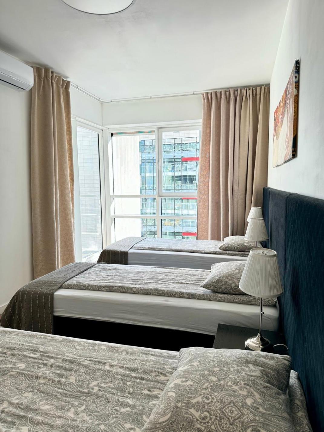 Apartamenty Towarowa Poznan Ngoại thất bức ảnh