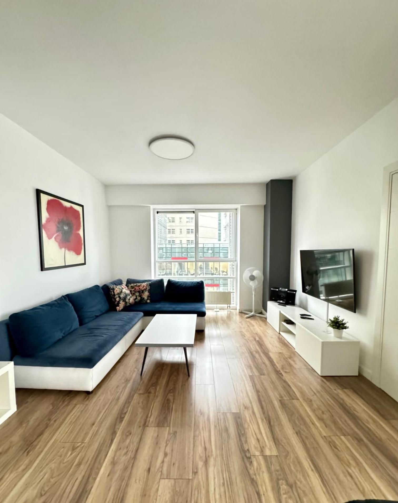 Apartamenty Towarowa Poznan Ngoại thất bức ảnh